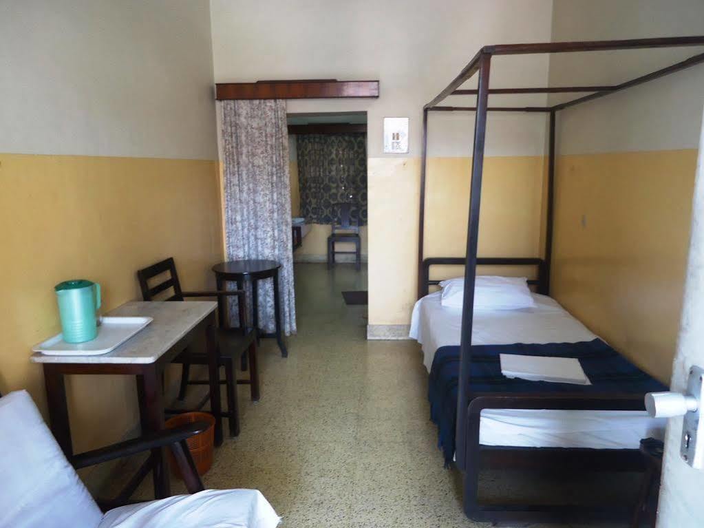 Hotel Mysore Dasaprakash Bagian luar foto