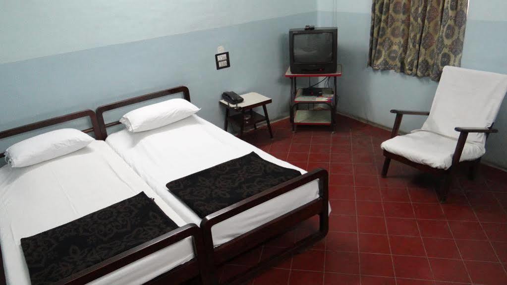 Hotel Mysore Dasaprakash Bagian luar foto